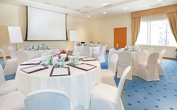 millennium plaza downtown suites