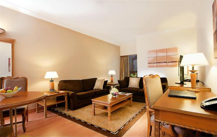 millennium plaza downtown suites