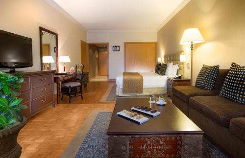 millennium plaza downtown suites