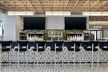 delta hotels by marriott muskegon convention center