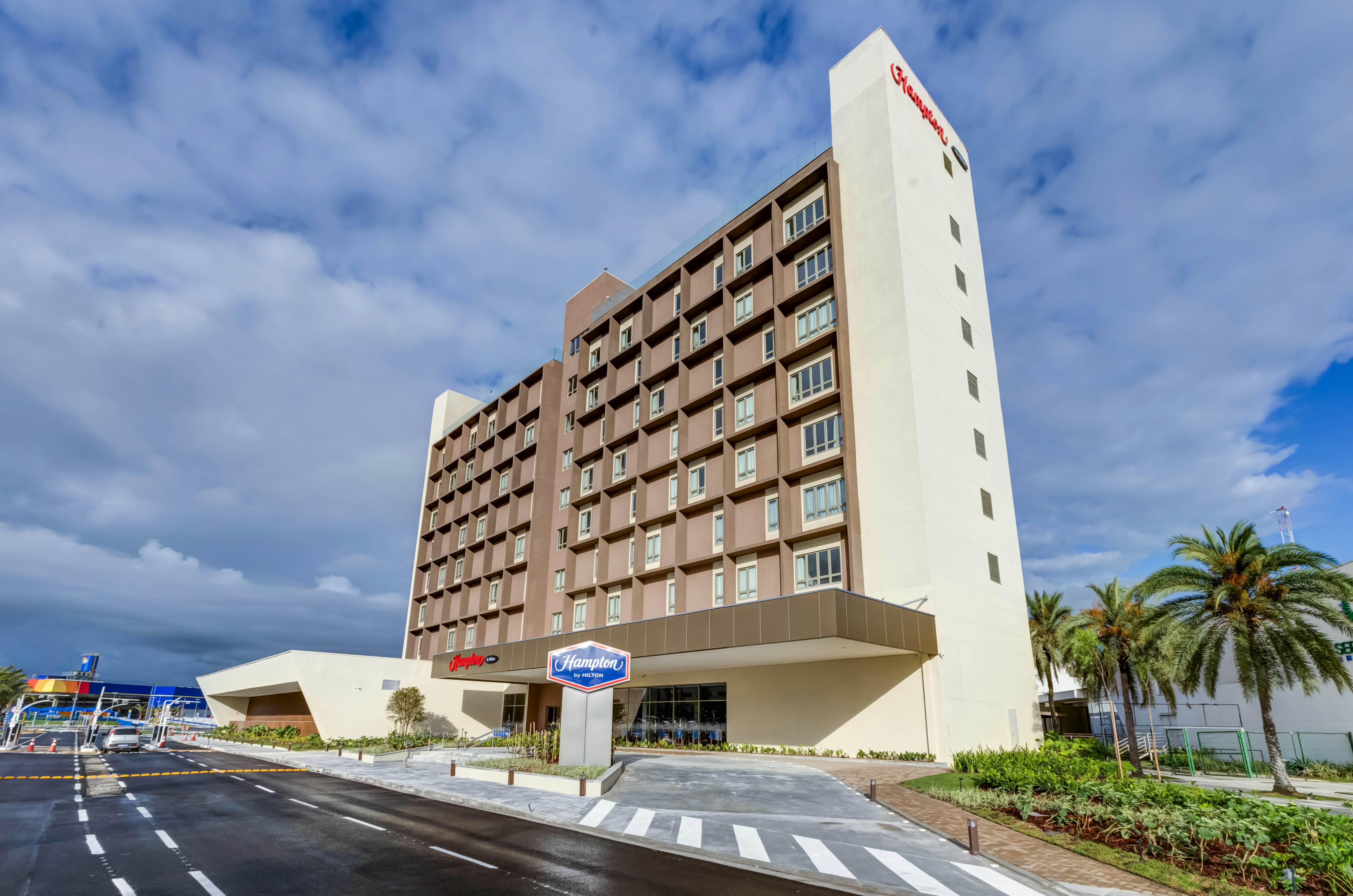 hampton by hilton caraguatatuba serramar