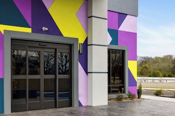 spark by hilton nashville at opryland