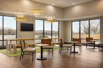 spark by hilton nashville at opryland
