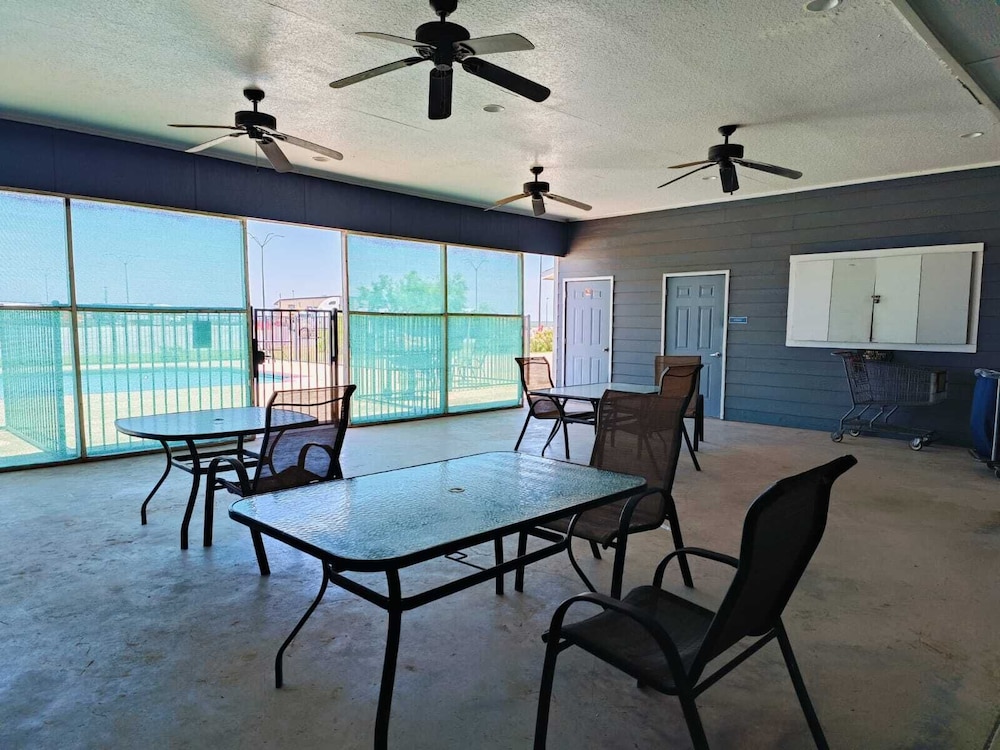 hotel o bien venido pearsall i 35