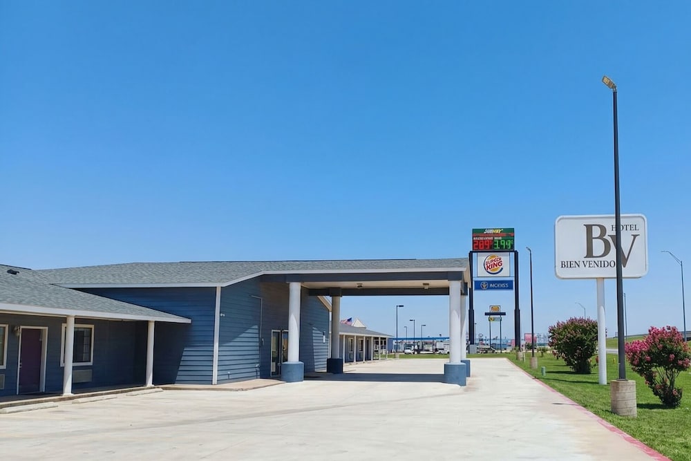 hotel o bien venido pearsall i 35
