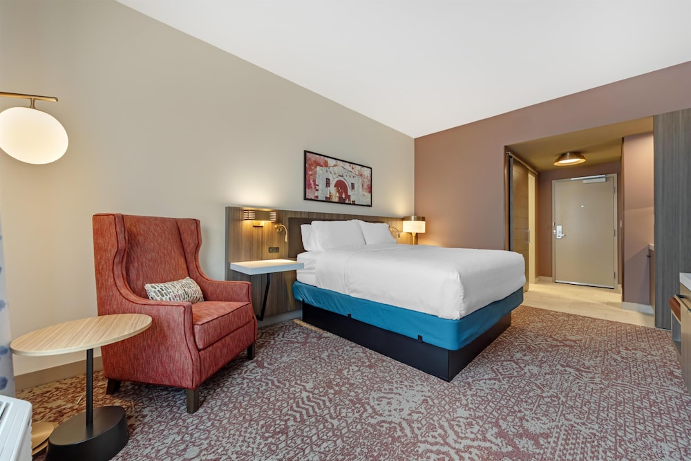 hilton garden inn media