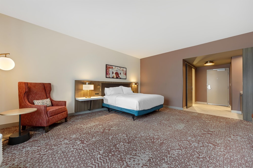 hilton garden inn media
