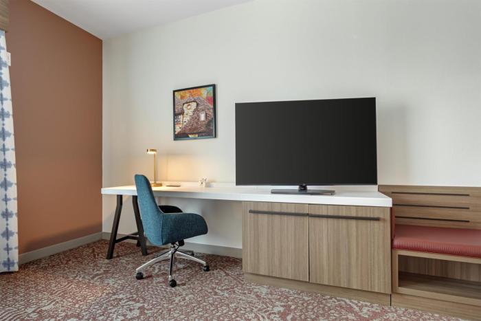 hilton garden inn media