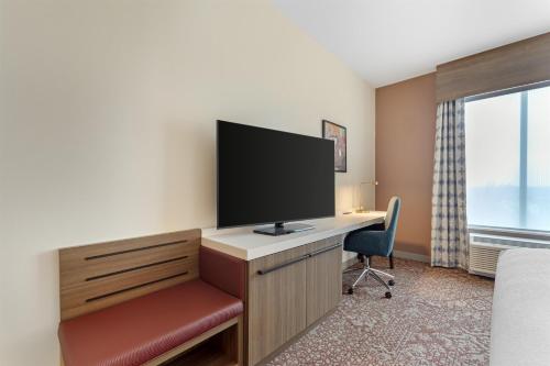 hilton garden inn media