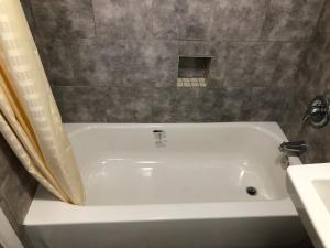 budget inn ontario