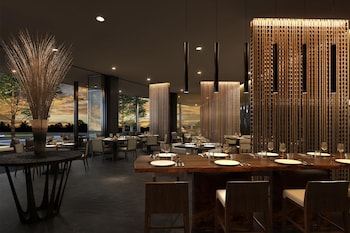 kahavadi chiang rai curio collection by hilton