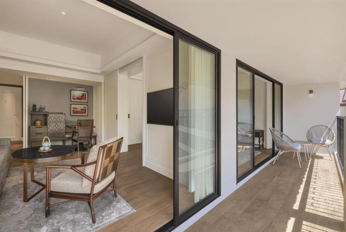 kahavadi chiang rai curio collection by hilton