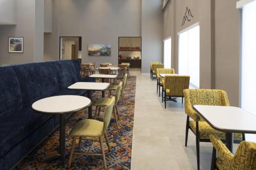 hampton inn and suites by hilton buckeye phoenix