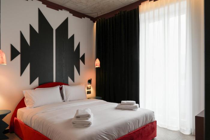 bazaar hotel