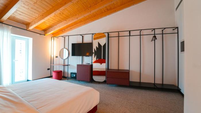 bazaar hotel