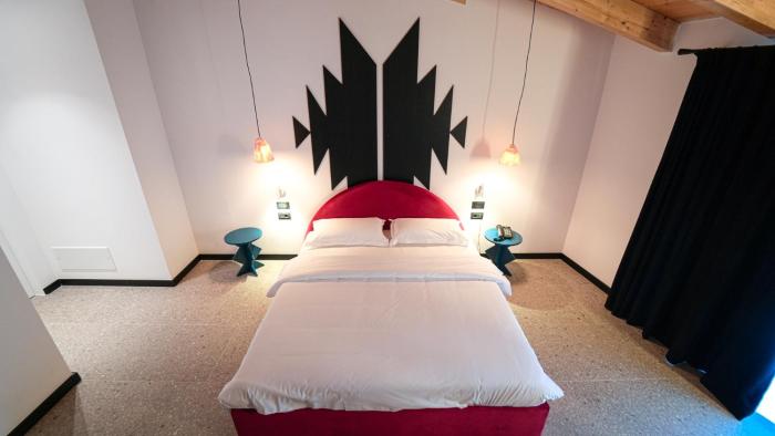 bazaar hotel