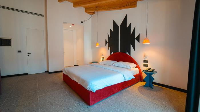 bazaar hotel