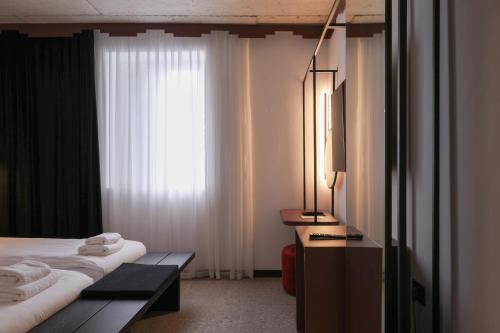 bazaar hotel