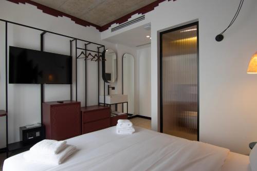 bazaar hotel