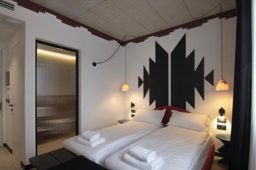 bazaar hotel