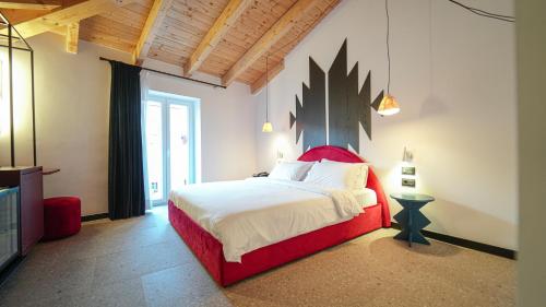 bazaar hotel