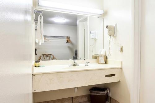 hotel o haven inn huntsville al us 72