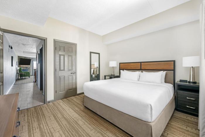 hilton grand vacations club paradise point hollister