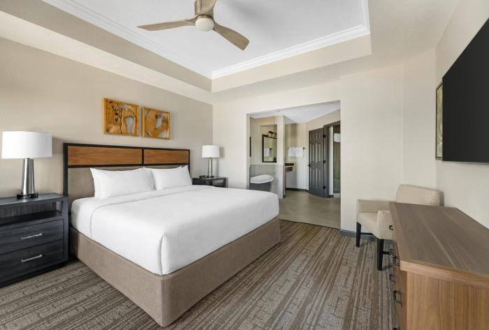 hilton grand vacations club paradise point hollister