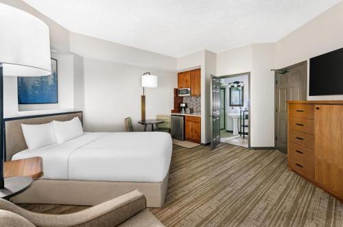 hilton grand vacations club paradise point hollister