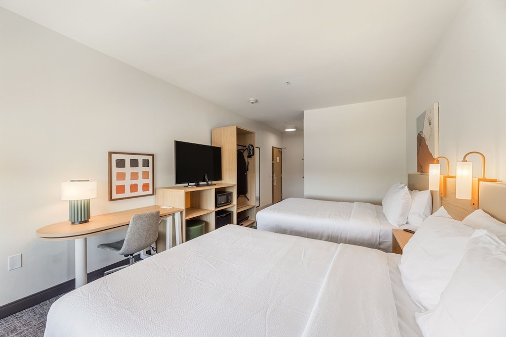 spark by hilton garland dallas east