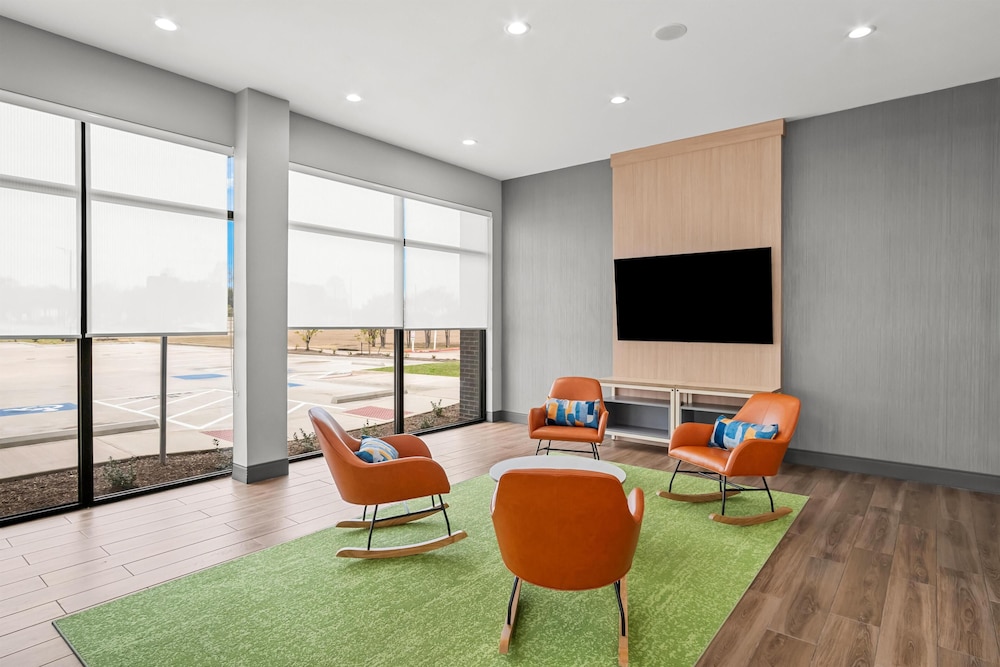 spark by hilton garland dallas east