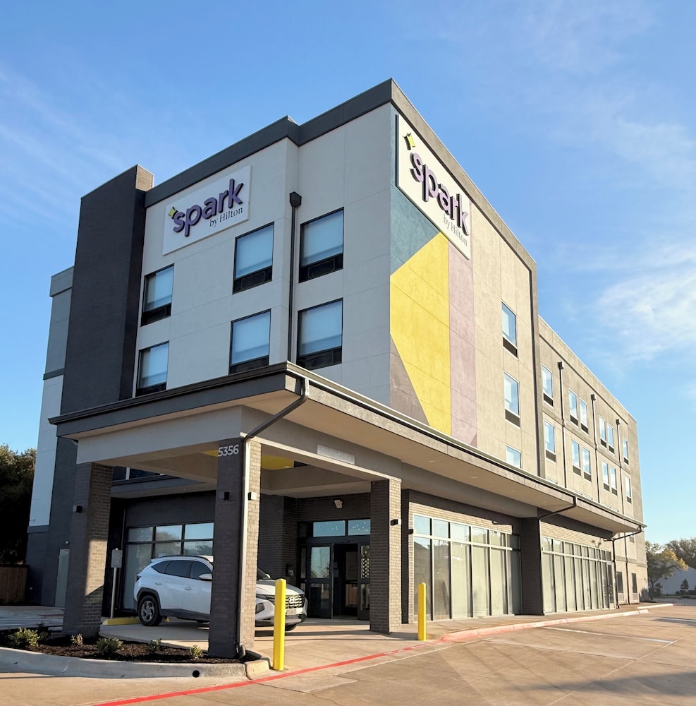 spark by hilton garland dallas east