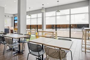 spark by hilton garland dallas east