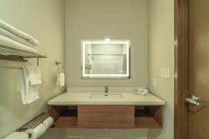 hotel o efficiency de luxe near lake charles sulphur