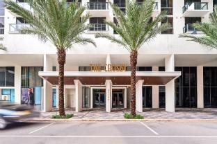 the crosby miami world center