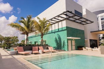 The Crosby Miami World Center,,2 star