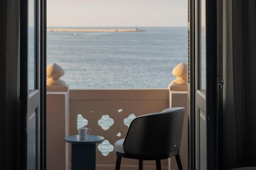 grey l studio apartments corniche alexandria