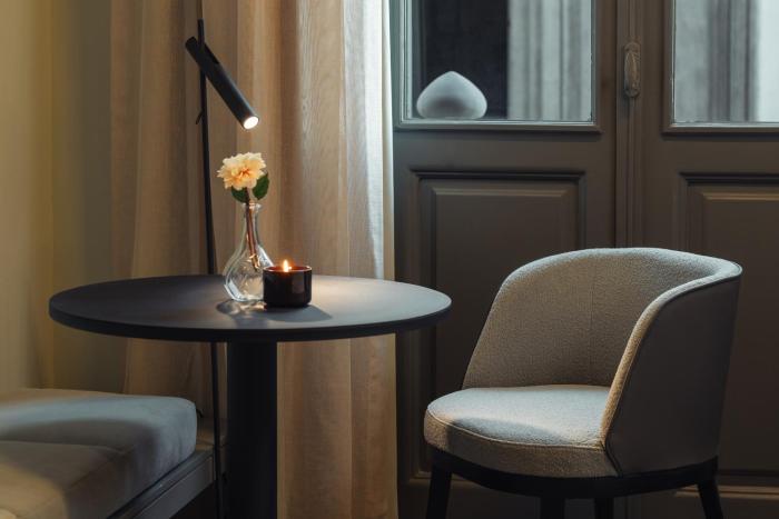 grey l studio apartments corniche alexandria