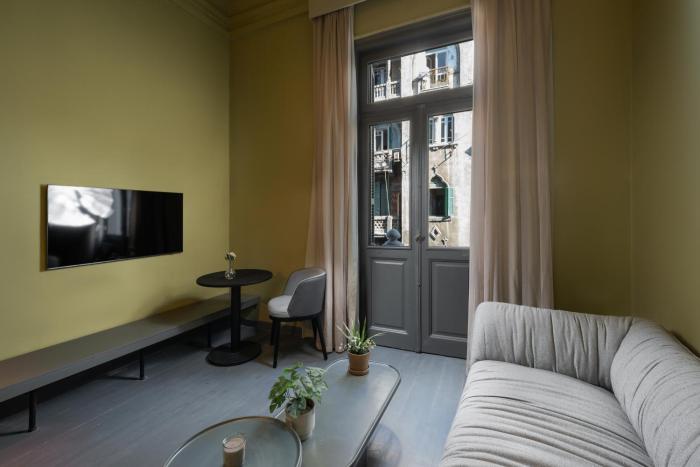 grey l studio apartments corniche alexandria