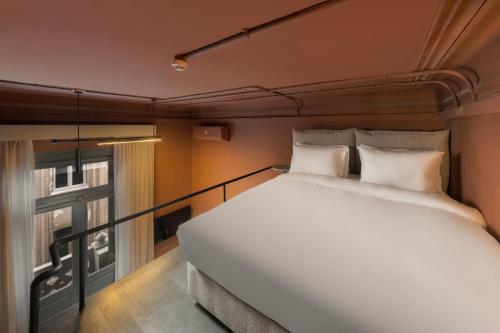 grey l studio apartments corniche alexandria