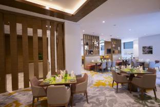 hilton garden inn al khobar king fahd causeway