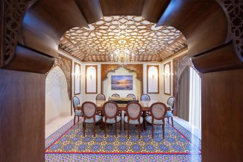 hilton garden inn al khobar king fahd causeway
