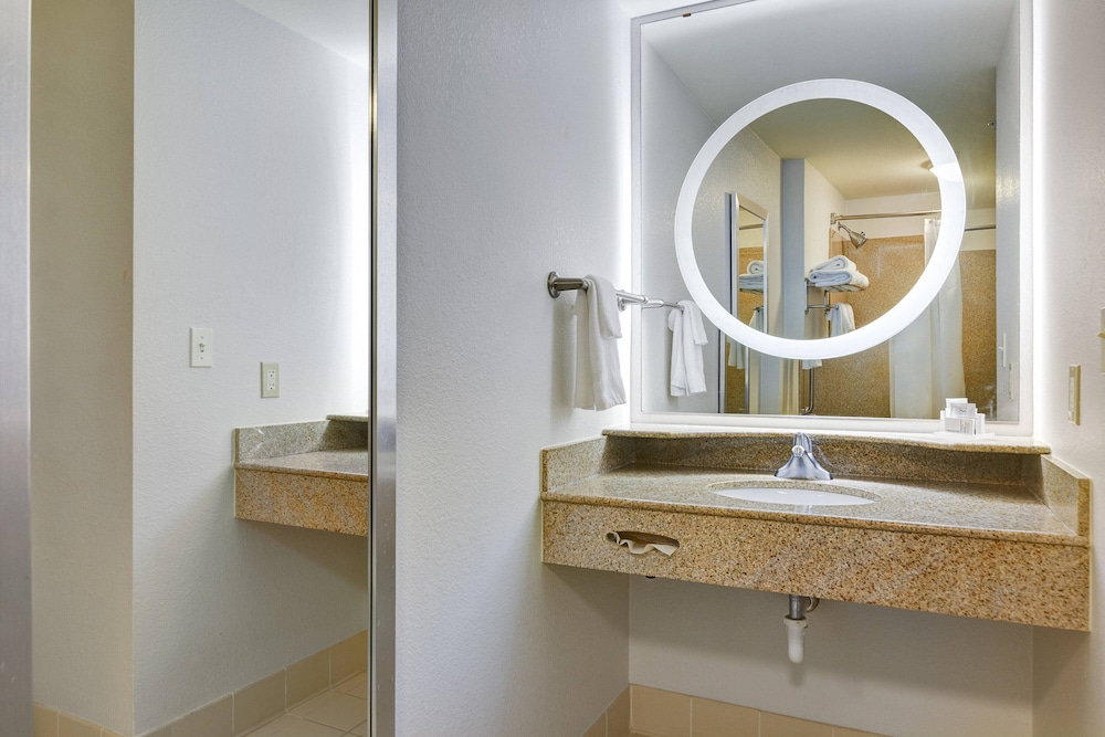 springhill suites shreveport bossier city louisiana downs