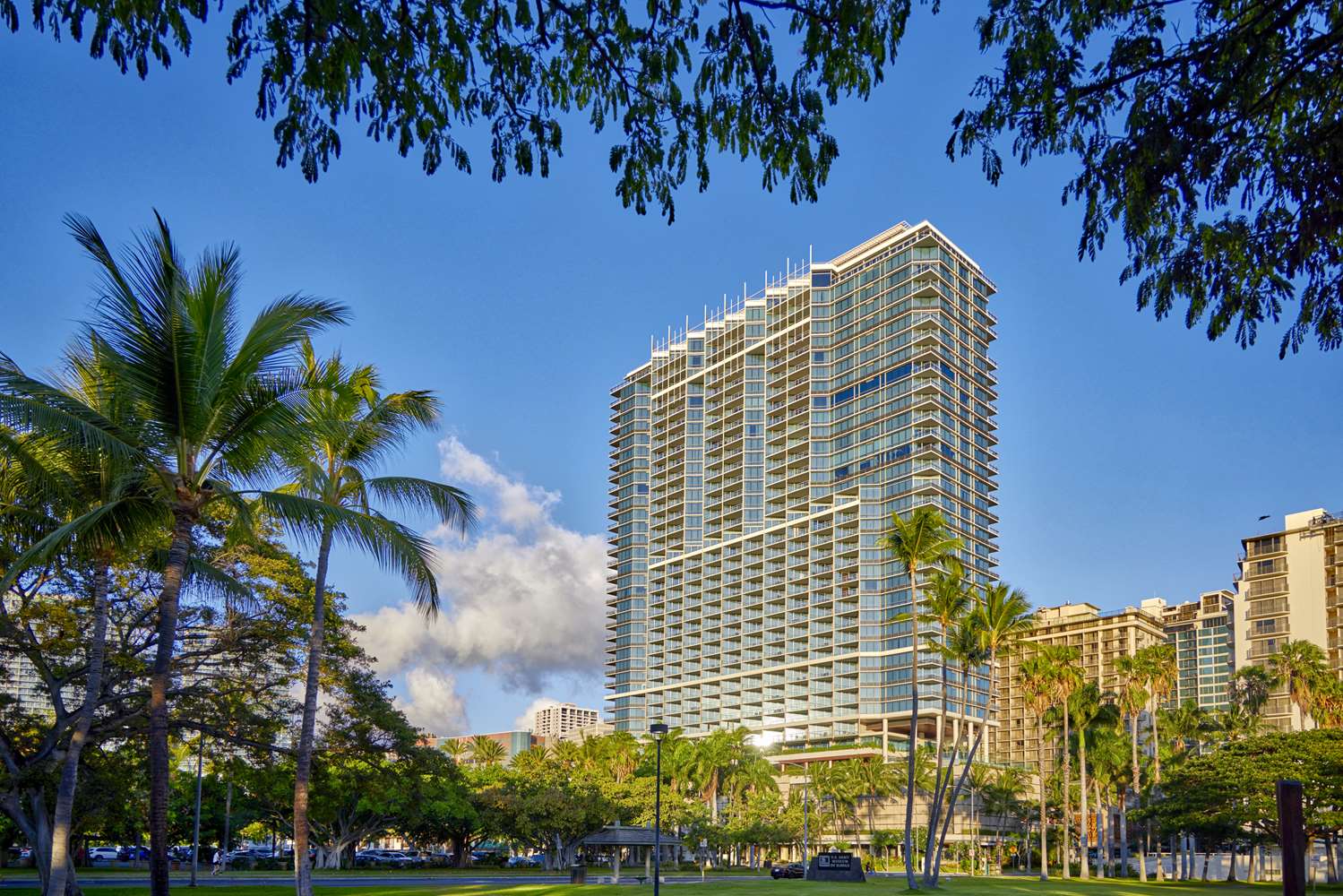 ka la i waikiki beach lxr hotels and resorts