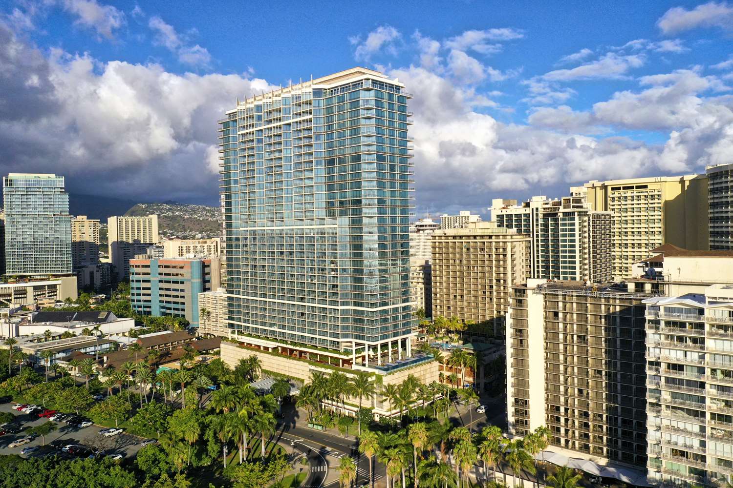ka la i waikiki beach lxr hotels and resorts