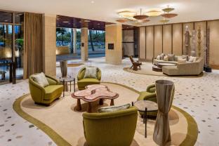 ka la i waikiki beach lxr hotels and resorts