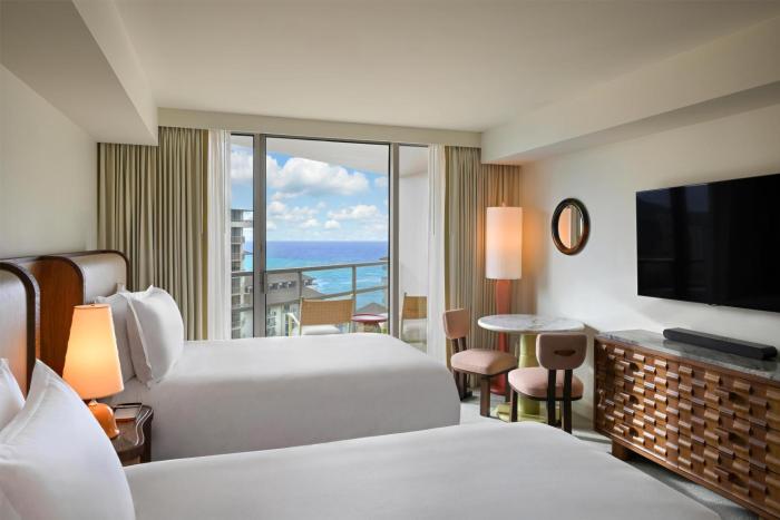 ka la i waikiki beach lxr hotels and resorts