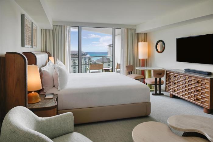 ka la i waikiki beach lxr hotels and resorts