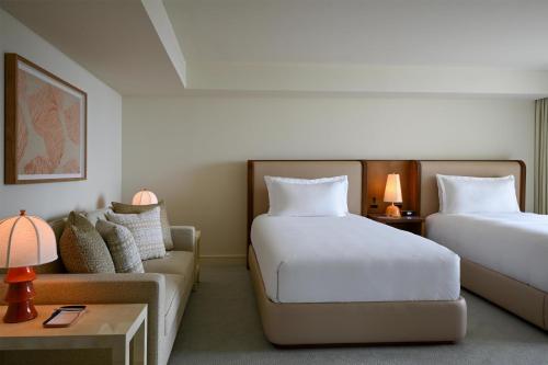 ka la i waikiki beach lxr hotels and resorts