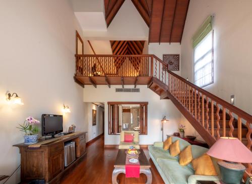 ariyasomvilla hotel